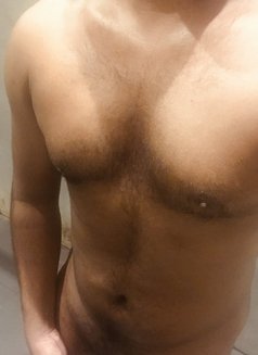 Romix - Acompañantes masculino in New Delhi Photo 5 of 5