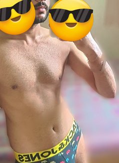 PUSSSY LICKING - Male escort in Rajkot Photo 1 of 1