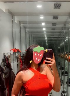 Hot And genuine naina vvip Escort Servic - puta in Pune Photo 1 of 3