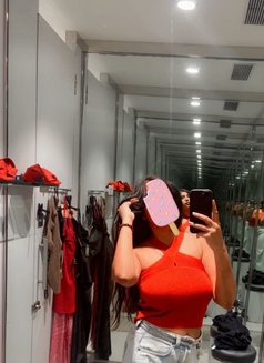 Hot And genuine naina vvip Escort Servic - puta in Pune Photo 2 of 3