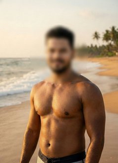 Angad new to the city - Male escort in Mumbai Photo 3 of 10