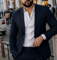 Ron - Male escort in Gurgaon