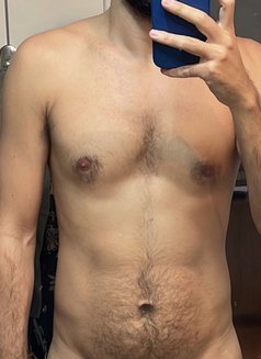 Ron - Male escort in Noida Photo 1 of 4