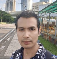 Ron Thailand - Male escort in Bangkok