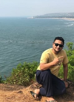 Ron4you - Male escort in Mumbai Photo 2 of 7