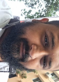 Ron4you - Male escort in Mumbai Photo 7 of 7