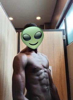 Ronaldo - Acompañantes masculino in Nairobi Photo 3 of 3