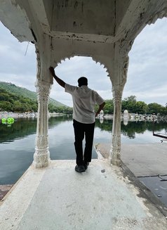 Roney - Male escort in Ahmedabad Photo 1 of 1