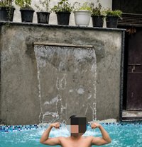 Roni - Male escort in New Delhi