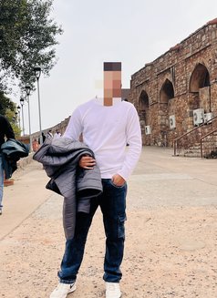 Roni - Male escort in New Delhi Photo 2 of 2