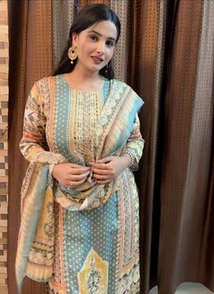 Ronika - escort in Ahmedabad Photo 3 of 3