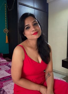 Ronika - escort in Mumbai Photo 3 of 3