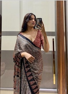 Ronika - escort in Surat Photo 2 of 3