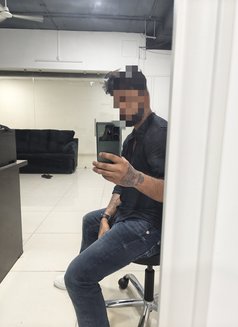 Ronin - masseur in Hyderabad Photo 1 of 1