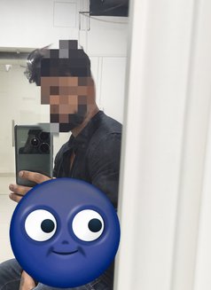 Ronin - Masajista in Hyderabad Photo 2 of 2