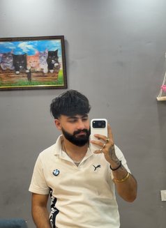 Ronit - Male escort in Mumbai Photo 2 of 6