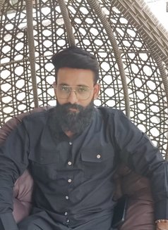 Ronit - Male escort in New Delhi Photo 2 of 2
