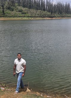 Ronit Kaushik - Male escort in Gurgaon Photo 1 of 4