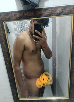 Ronit Singh - Acompañantes masculino in Bhopal Photo 3 of 5