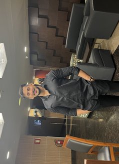 Ronni - Male escort in Pune Photo 7 of 7