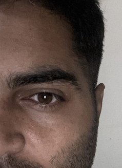 Ronnie - Male escort in Chandigarh Photo 2 of 2