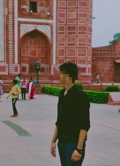 Ronnie Vip Escort - Male escort in Kolkata Photo 3 of 4