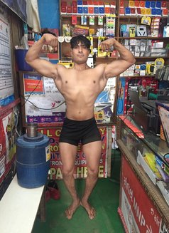 Ronny Dellhii - Male escort in New Delhi Photo 6 of 7