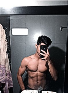 Ronny - Acompañantes masculino in Pune Photo 3 of 5