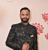 Ronny Jha - Male escort in Gurgaon