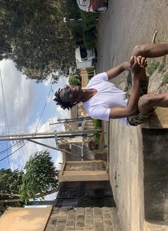 Ronny Ronn1 - masseur in Nairobi Photo 3 of 3