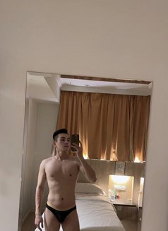 Ronny - Male escort in Kuala Lumpur Photo 1 of 1