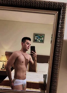 Ronny - Male escort in Kuala Lumpur Photo 2 of 2