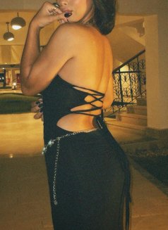 Rony - escort in Cairo Photo 5 of 8