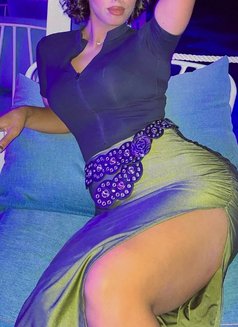 Rony - escort in Cairo Photo 6 of 8