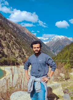 Rony - Male escort in New Delhi Photo 1 of 2