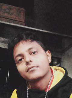 Rony - Male escort in Patna Photo 3 of 5
