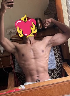 Rocco - Male escort in Mumbai Photo 3 of 4