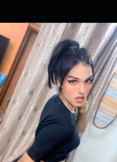 Rooh - Transsexual escort in Gurgaon Photo 12 of 17