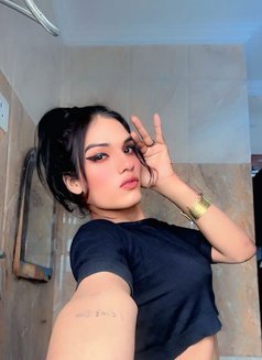 Rooh - Transsexual escort in Gurgaon Photo 16 of 17