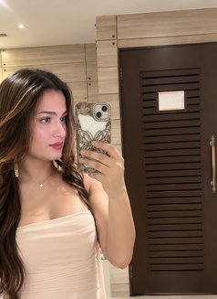 Roohi Khan - Acompañantes transexual in Mumbai Photo 2 of 8