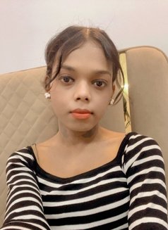 Roohi Shrma - escort in New Delhi Photo 1 of 6