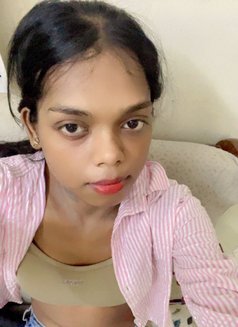 Roohi Shrma - escort in New Delhi Photo 5 of 6