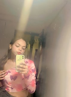 Roohi Shrma - escort in New Delhi Photo 7 of 10