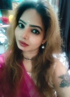Roopa...Real meet and cam show - adult performer in Bangalore Photo 5 of 5