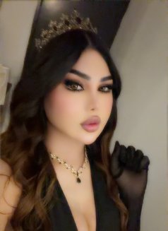Roro - Transsexual escort in Kuala Lumpur Photo 1 of 8