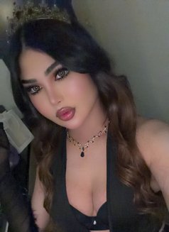 Roro - Transsexual escort in Kuala Lumpur Photo 5 of 8