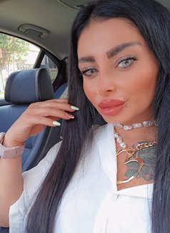 RoRo - escort in Beirut Photo 1 of 10