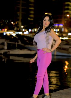 Roro - escort in Beirut Photo 7 of 8