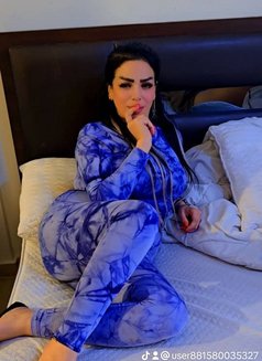 Roro - escort in Beirut Photo 10 of 11