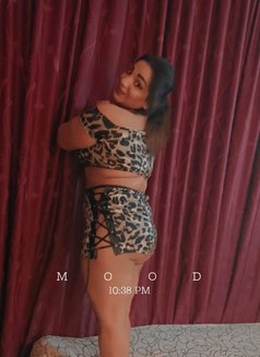 Roro - escort in Beirut Photo 2 of 6